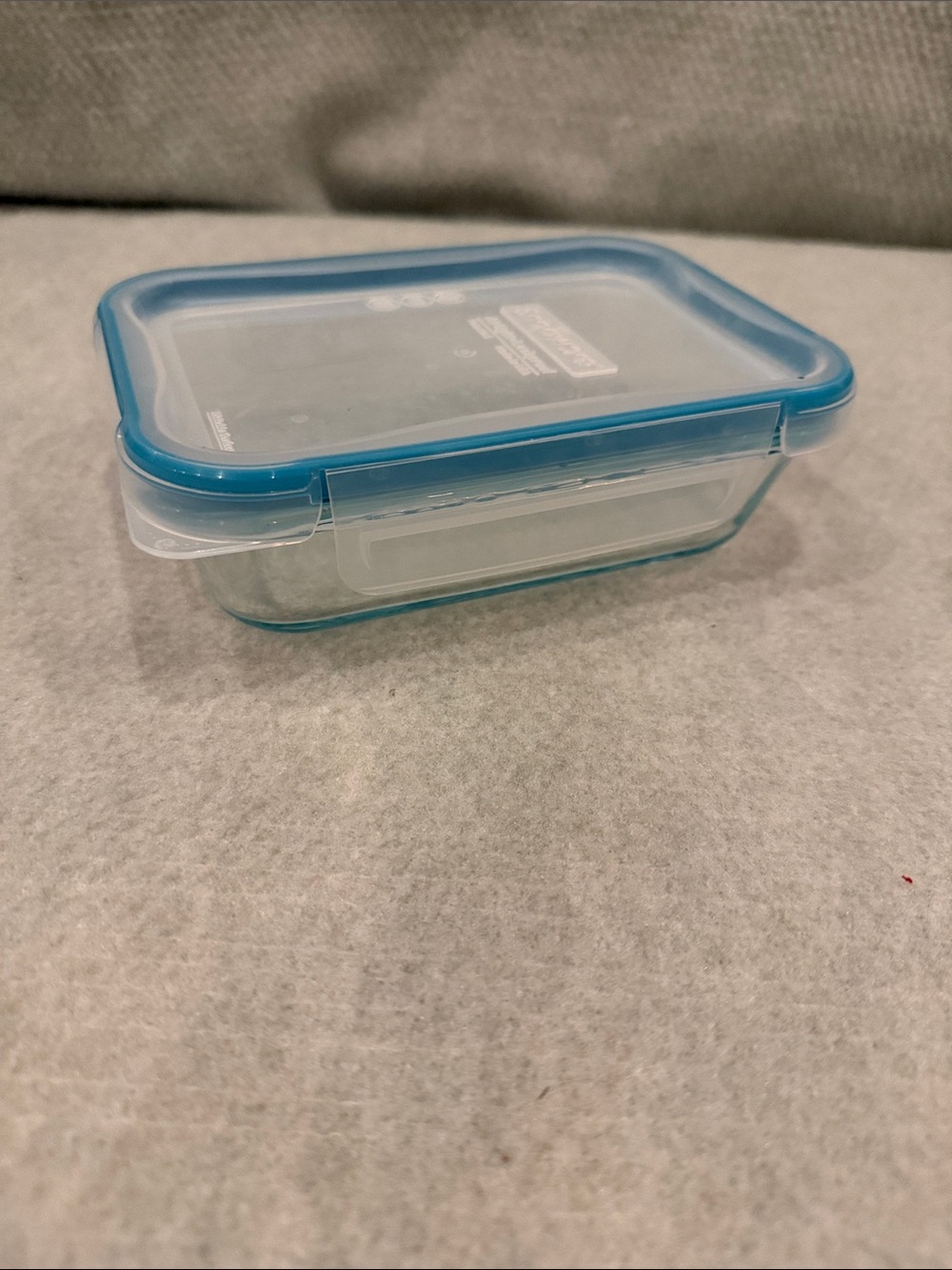 Pyrex 2 cup Rectangular Clear Glass Food Container with Blue Snapware Lid